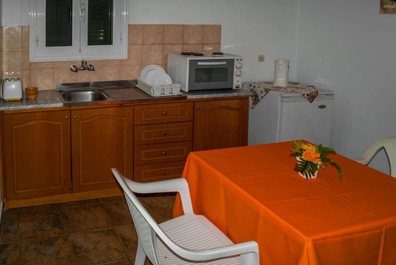 Stavros Apartments Kontokali Next To Gouvia Marina المظهر الخارجي الصورة